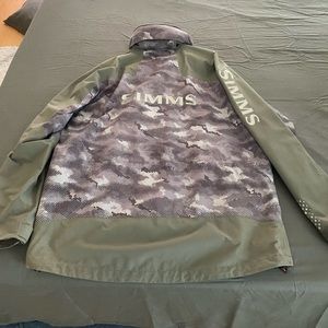 Simms Mens XL. Too large for me. Worn once